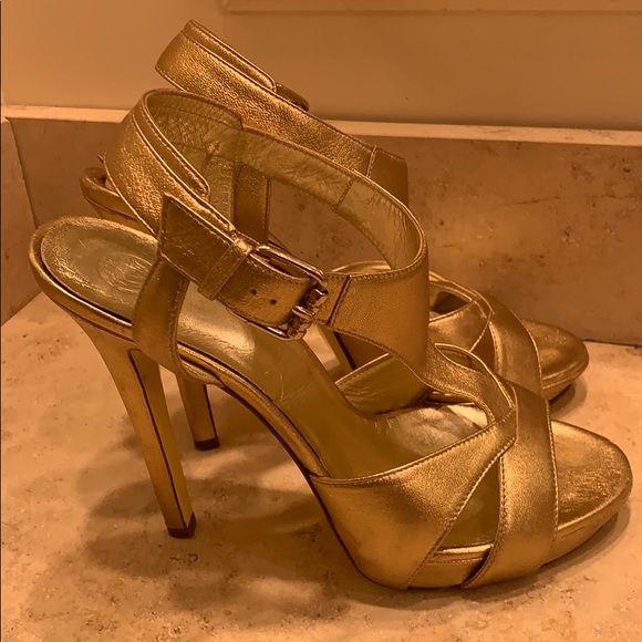 Authentic Versace gold heels size 38 - Picture 2 of 6